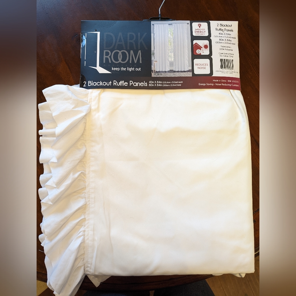 VCNY 2 Blackout White Ruffle Panels